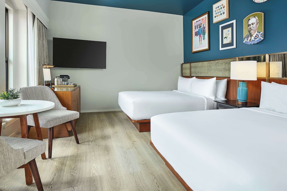 Deluxe Room, 2 Queen Beds