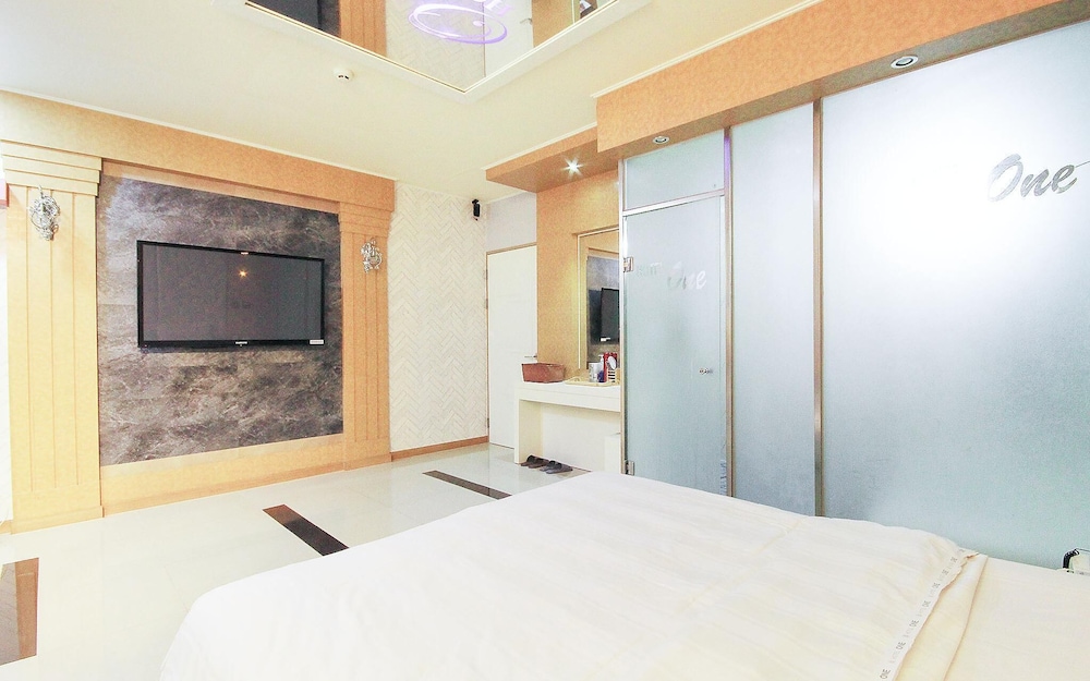 Room (Couple pc) - Photo 6