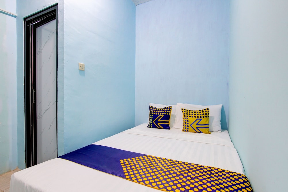 Basic Double Room photo 2