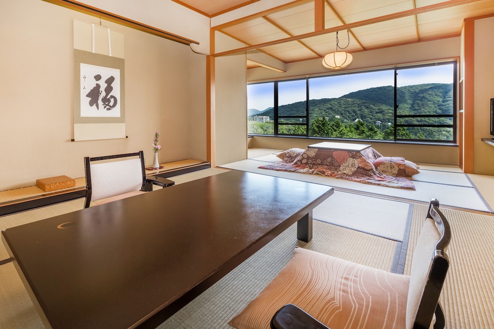 TYPE 4 Deluxe Japanese Room / Lake View / Smoking (proxy reservation unavailable)