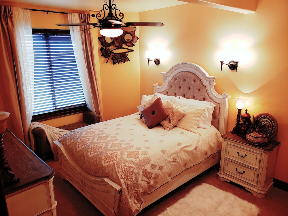 Signature En Suite, 1 Bedroom, Terrace, Mountain View photo 1
