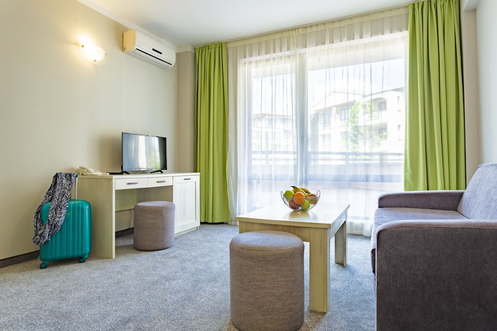 Basic Double Room, 1 Double Bed With Sofa Bed, Beachside photo 1