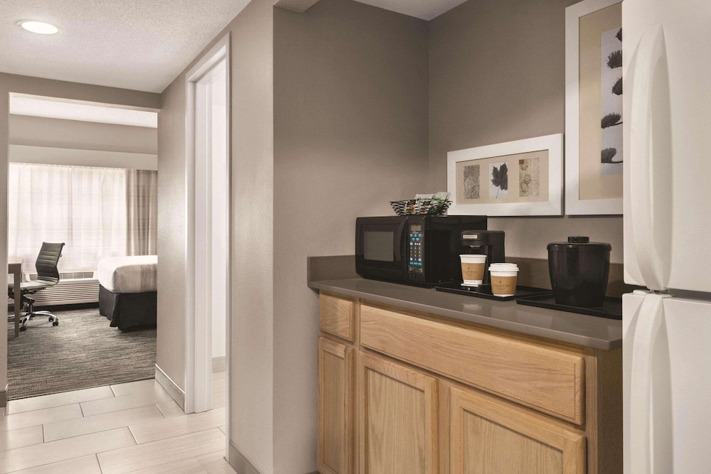 Suite, 1 Bedroom, Non Smoking photo 3