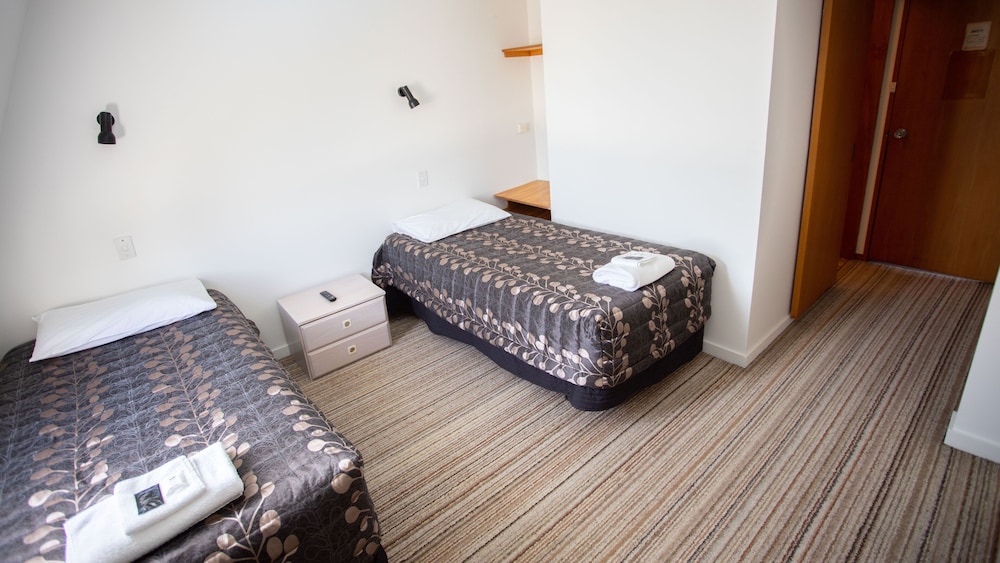 Superior Double Room, 2 Twin Beds, Ensuite photo 2