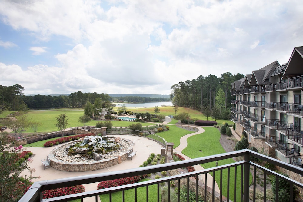 Room, 1 King Bed (Lodge and Spa Lake Side) - Photo 3