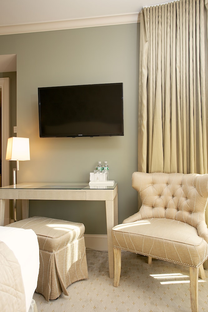 Premium Room, 1 Queen Bed - Photo 1