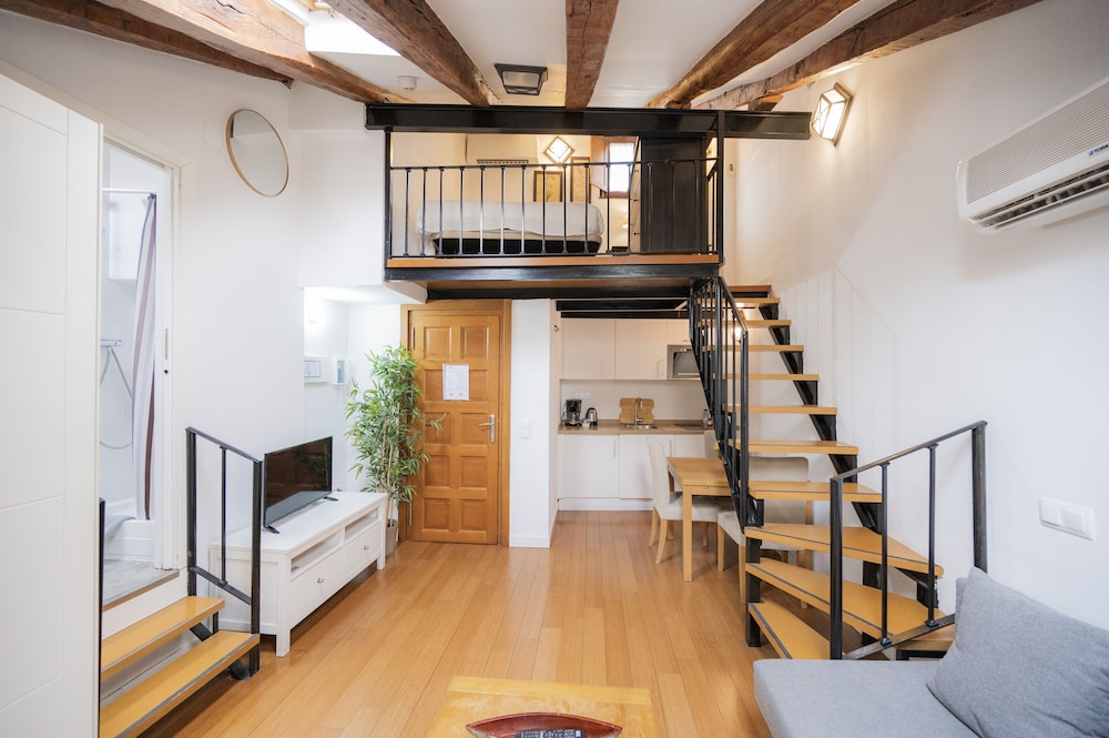 Penthouse Deluxe