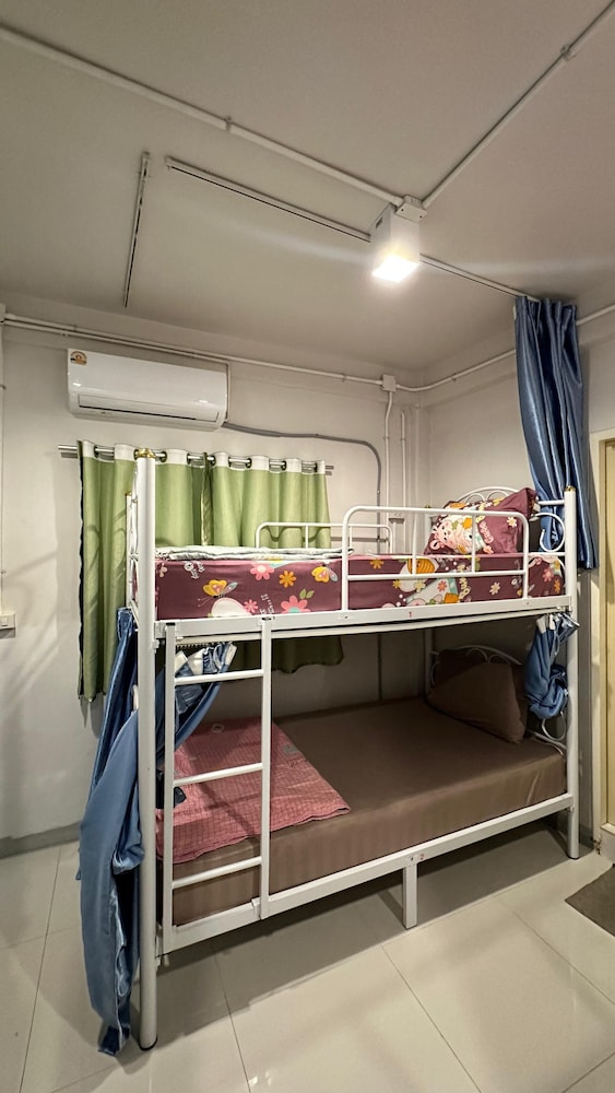 Comfort Shared Dormitory photo 3