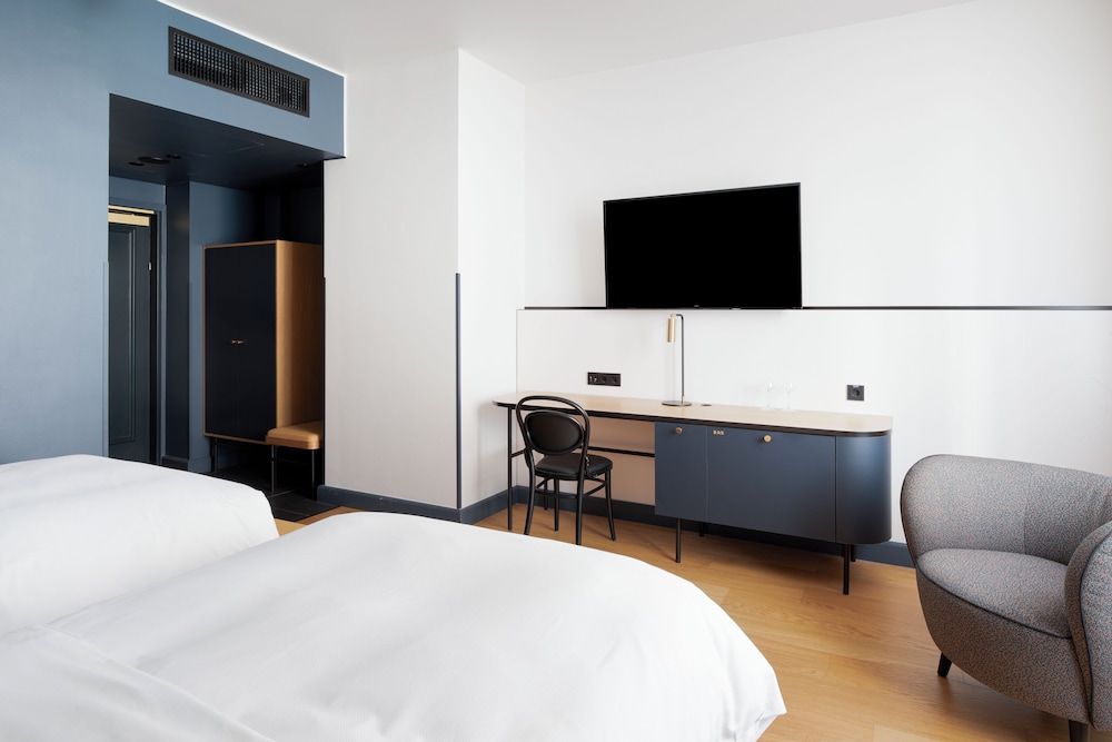 Twin Room (Solo, extra bed possibility) - Photo 4