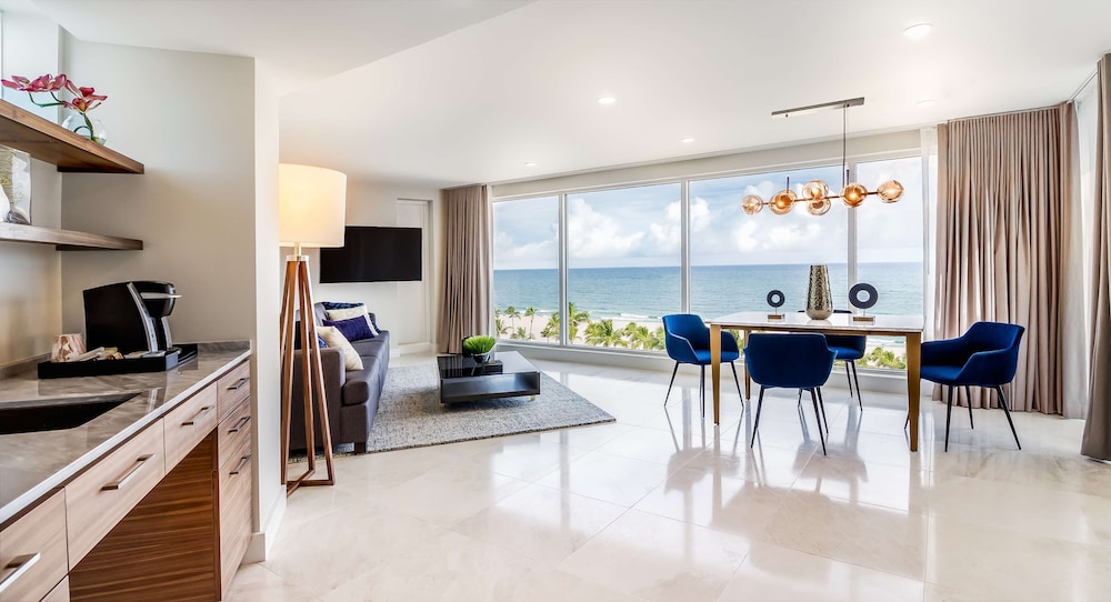 Presidential Penthouse, 1 King Bed with Sofa bed, 2 Bathrooms, Oceanfront