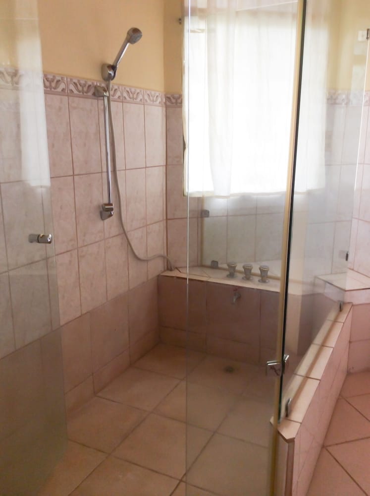 Deluxe Room, 1 Double Bed, Balcony photo 2