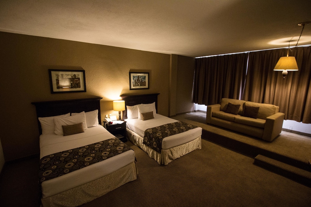 Standard Room, 2 Double Beds, Non Smoking, photo 6