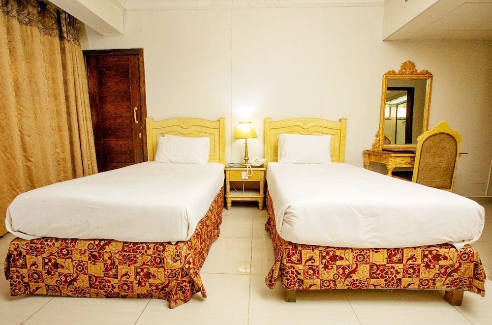 Deluxe Twin Room photo 1