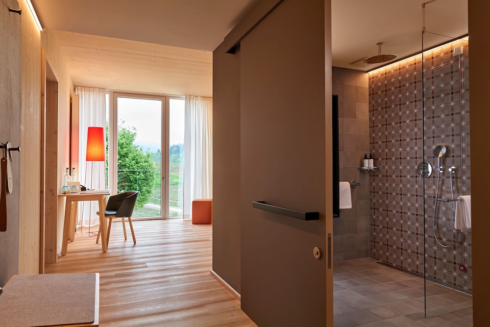 Comfort Suite photo 2