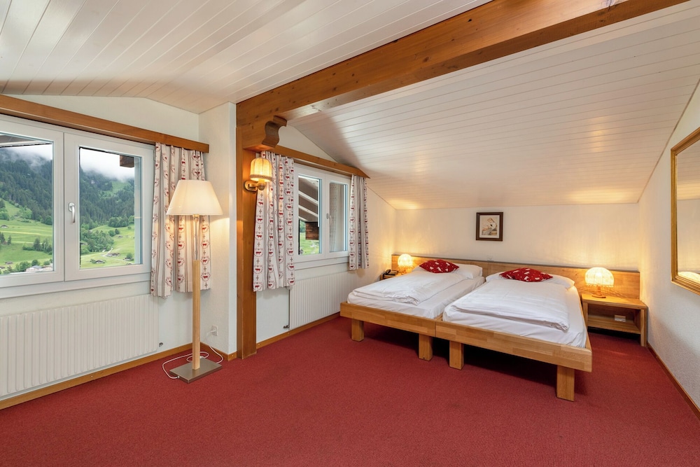 Comfort Double Room (with separate sofa area) - Photo 11