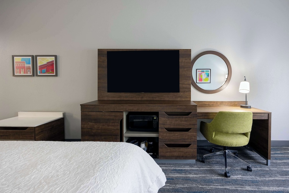 Room, 2 Queen Beds, Accessible (Hearing) photo 2
