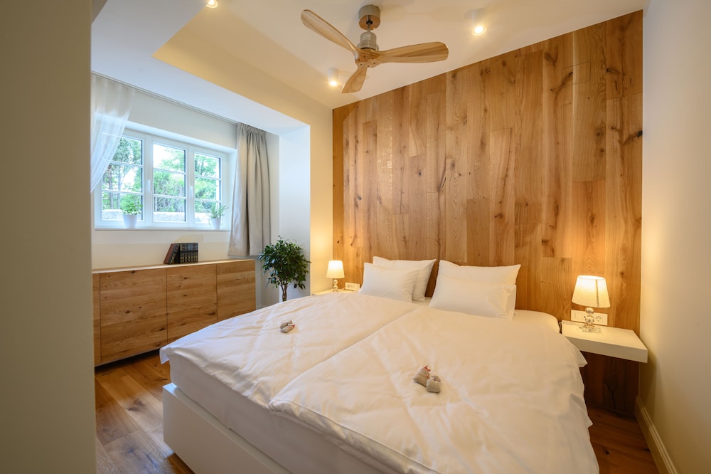Superior Apartment, Garden View
