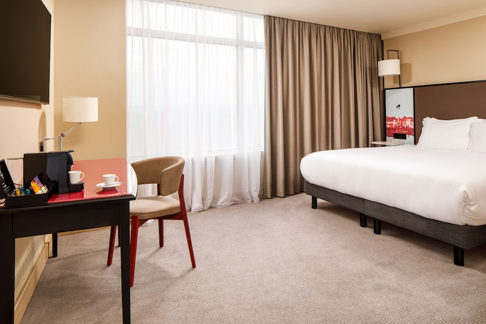 Privilege, Room, 1 King Bed, View photo 3