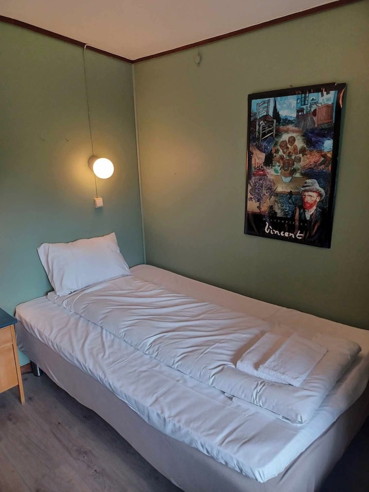 Single room WITH GARDEN COURTYARD VIEW, BATHROOM photo 3