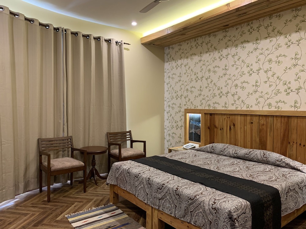 Super Deluxe Room - Photo 14