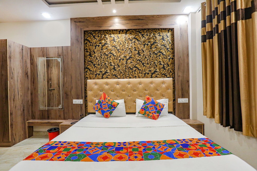 Deluxe Room - Photo 2