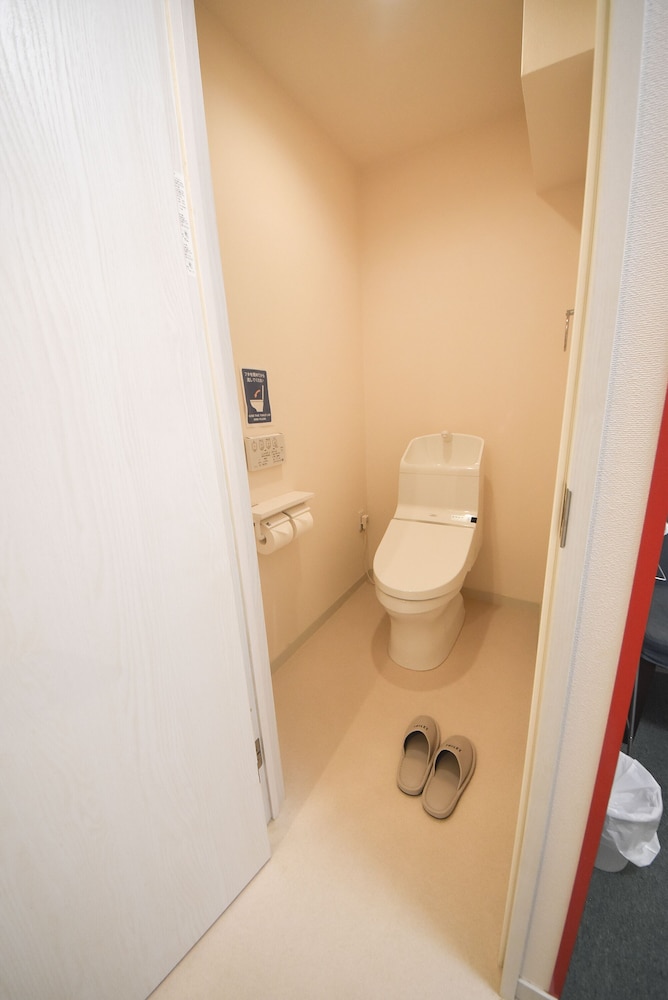 Basic Double Room, 1 Double Bed, Non Smoking, Mezzanine - Photo 23