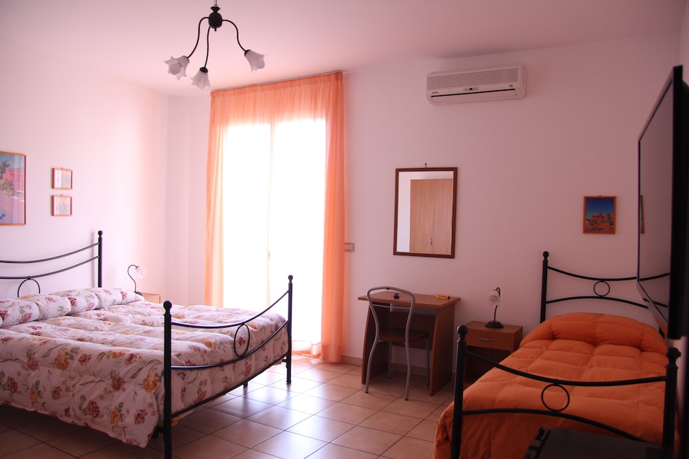 Triple Room photo 3