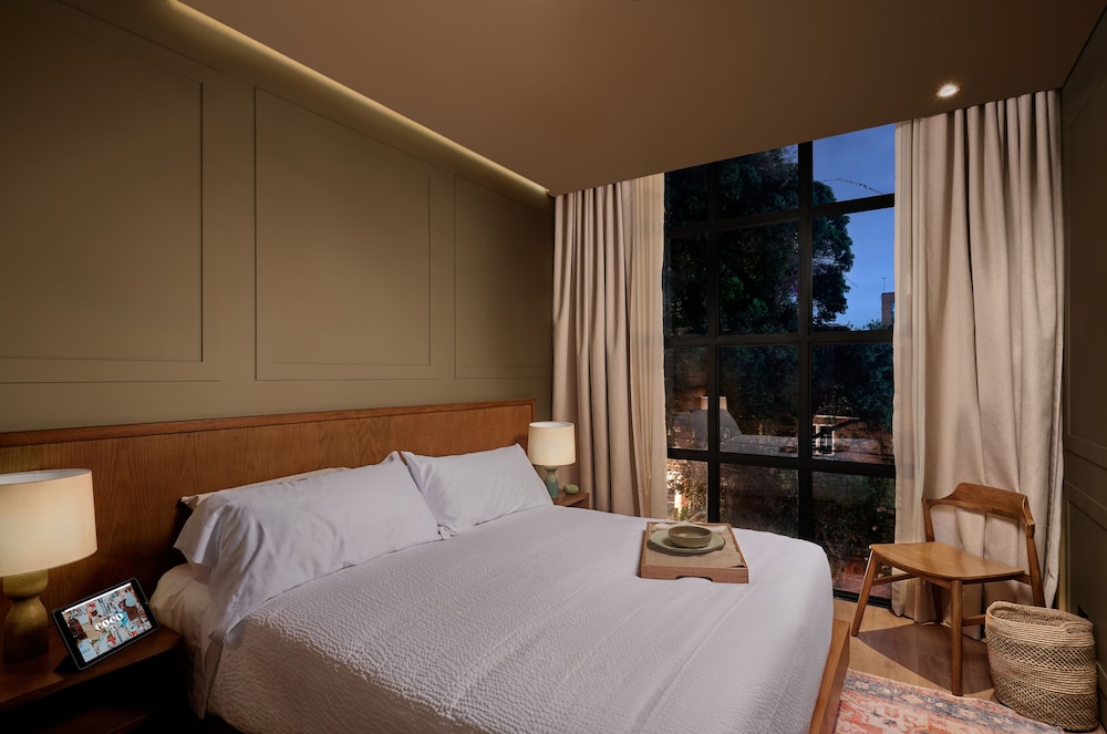 Superior Room, 1 Queen Bed - Photo 1