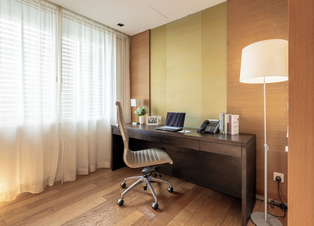 2-Bedrooms & Study Room Residensi photo 2
