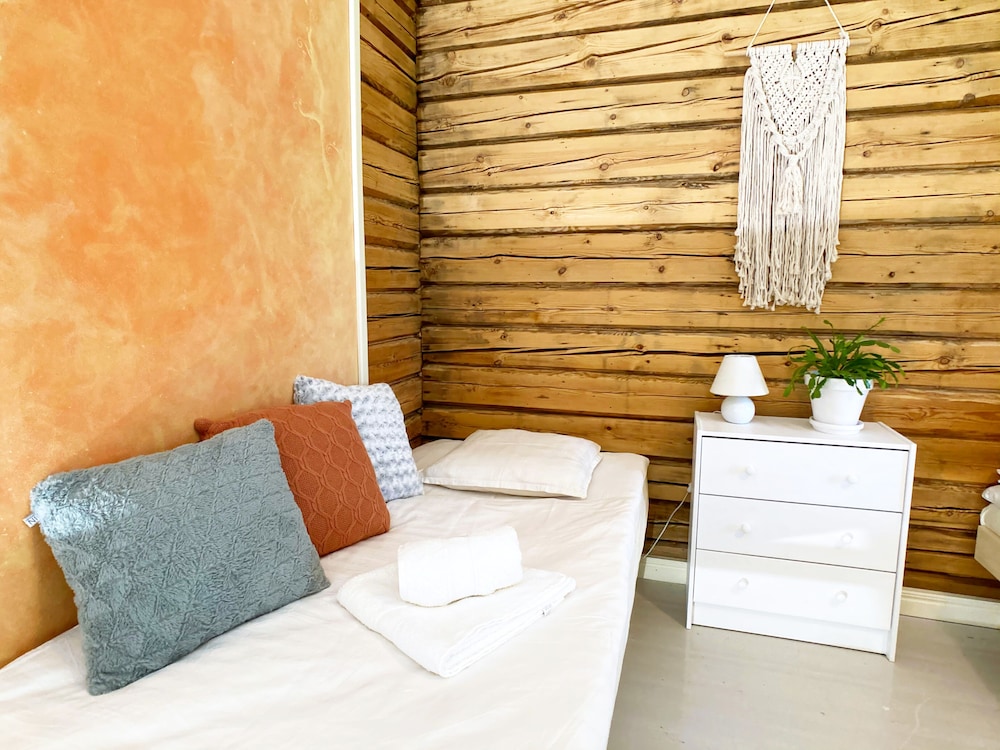 Luola Twin Room, Shared Bathroom photo 2