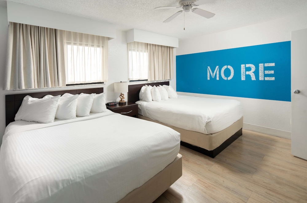 Suite, Multiple Beds (Resort)