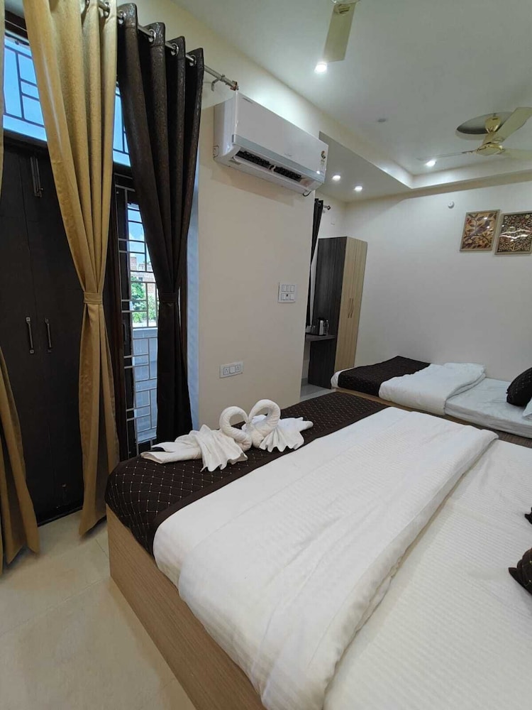 Luxury Quadruple Room
