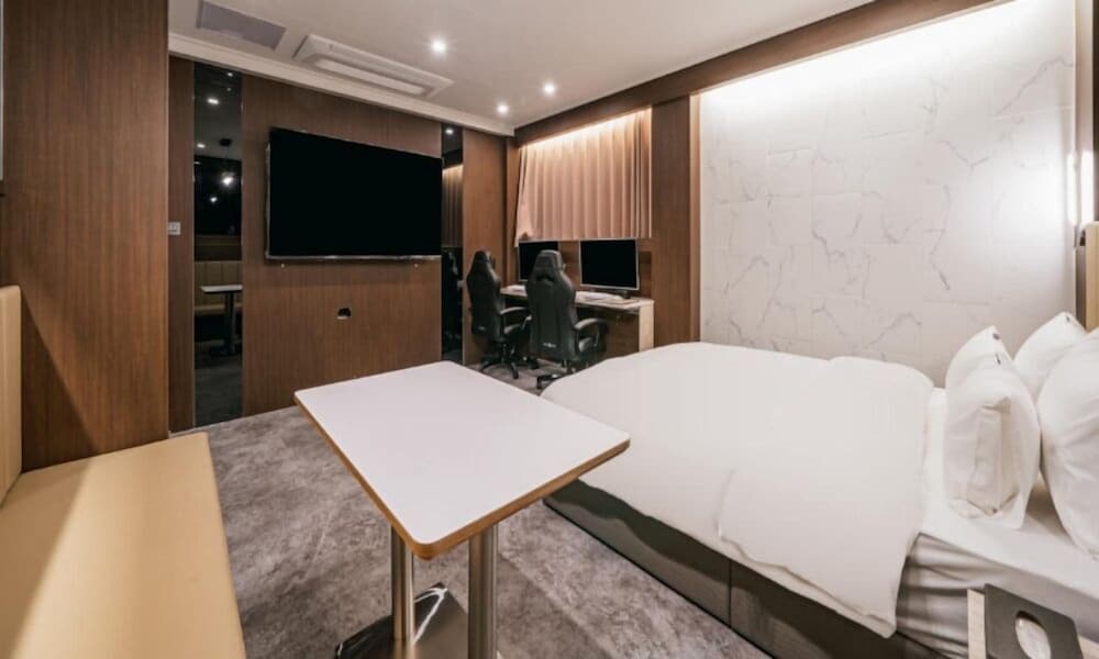 Queen Room - Photo 7