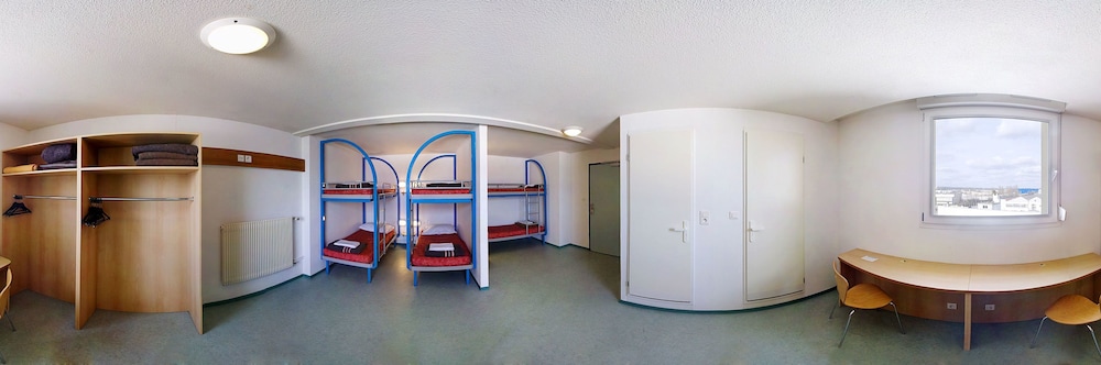 Family Room (6 Pax) photo 2