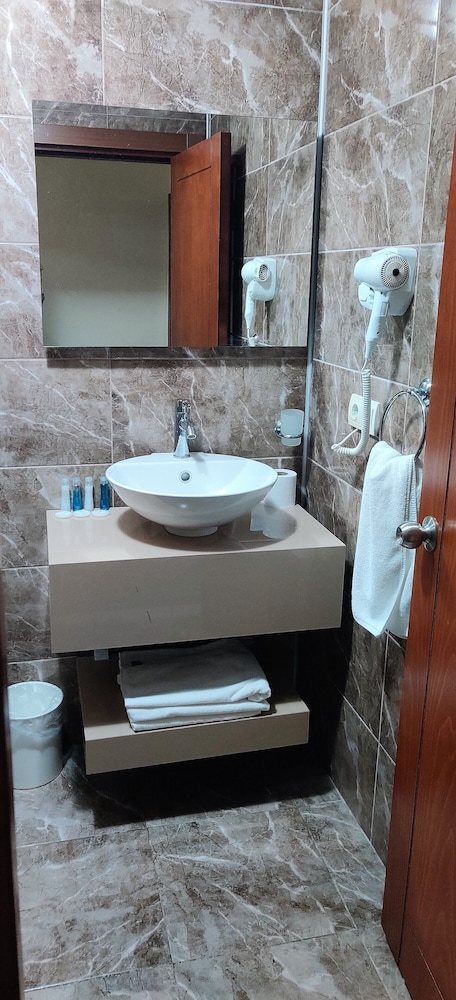 Standard Double or Twin Room photo 2