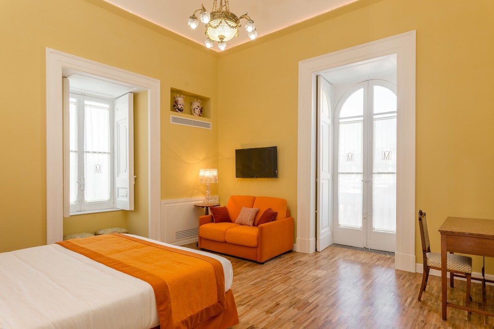 Deluxe Double or Twin Room, Balcony