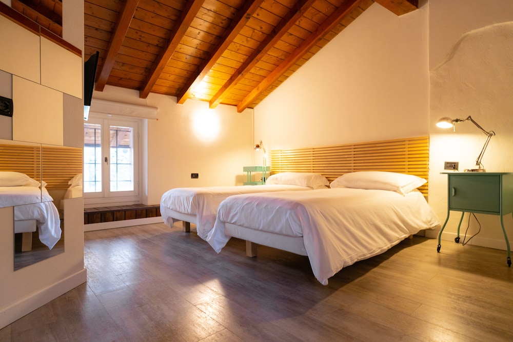 Comfort Twin Room