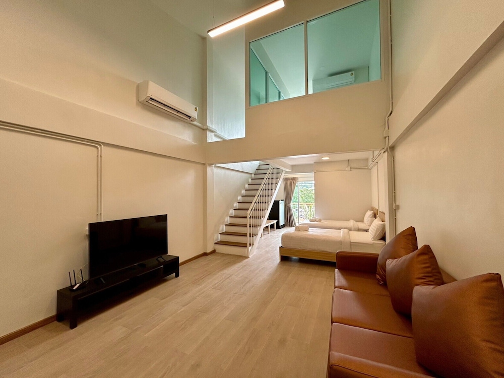 Duplex Quadruple Room - Photo 1