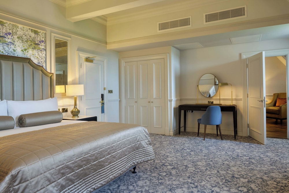 Suite, 1 King Bed (Billy Garioch) - Photo 2