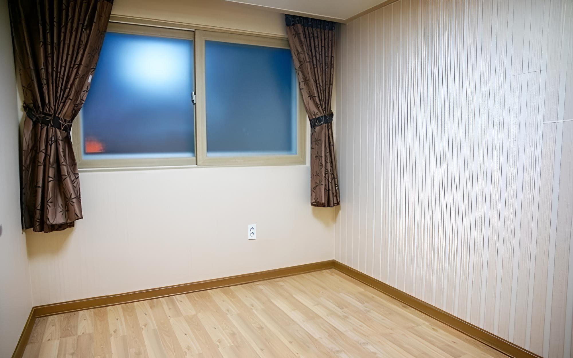 Room (Room 302 on the 14th floor) - Photo 6