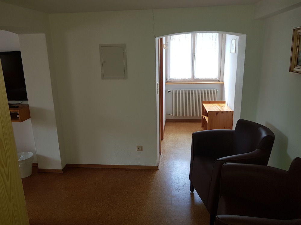 Deluxe Quadruple Room - Photo 4