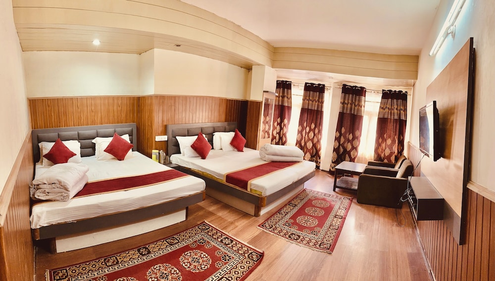 Deluxe Room, 2 Queen Beds