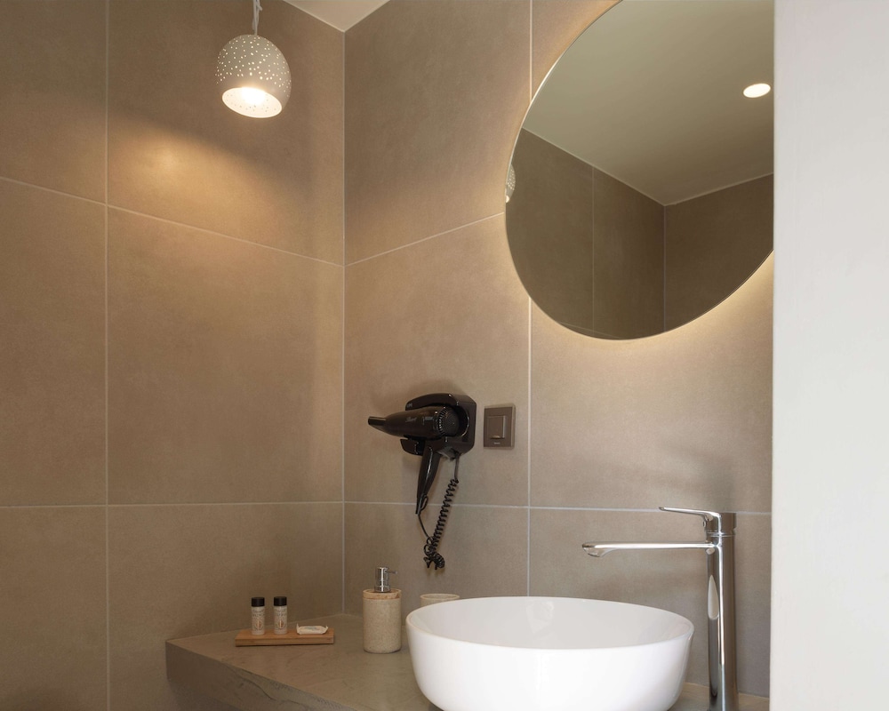 Superior Room - Photo 6