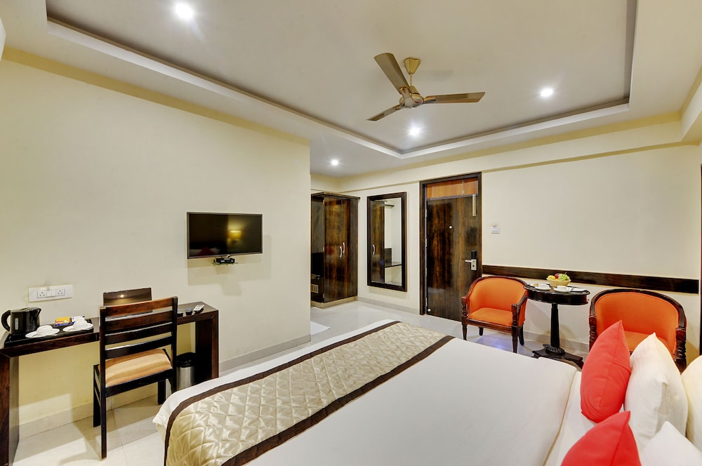 Executive Room - Photo 7