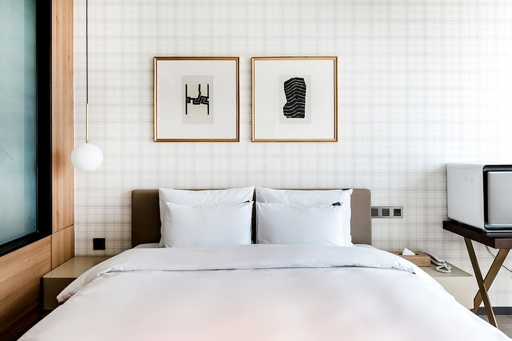 Suite Room -Breakfast Included,Unlimted Starbucks Coffee Bean,OTT Available,15PM CI / 13PM CO - Photo 3