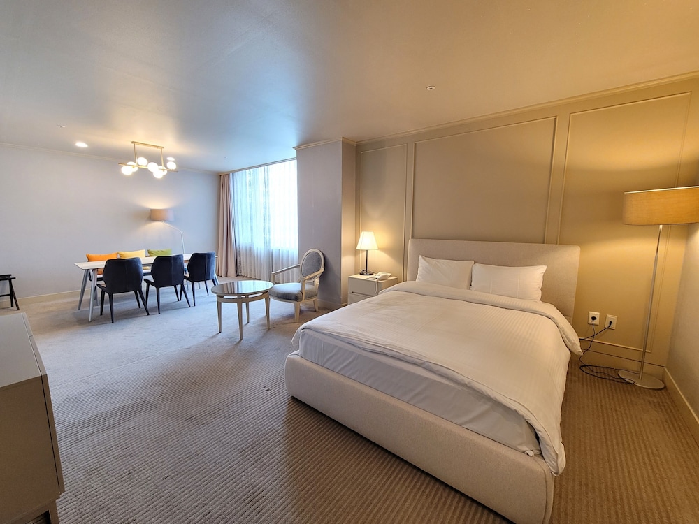 Deluxe Double Room photo 2