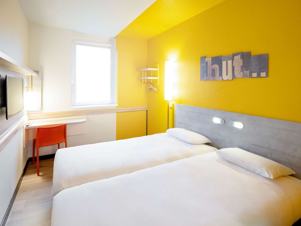 Twin Room, 2 Twin Beds - Photo 6