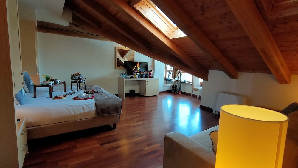 Superior Chalet - Photo 3