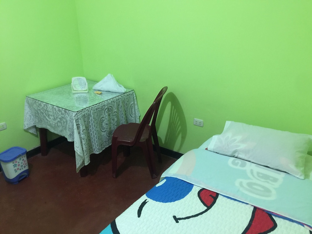 Single Room, Shared Bathroom photo 2