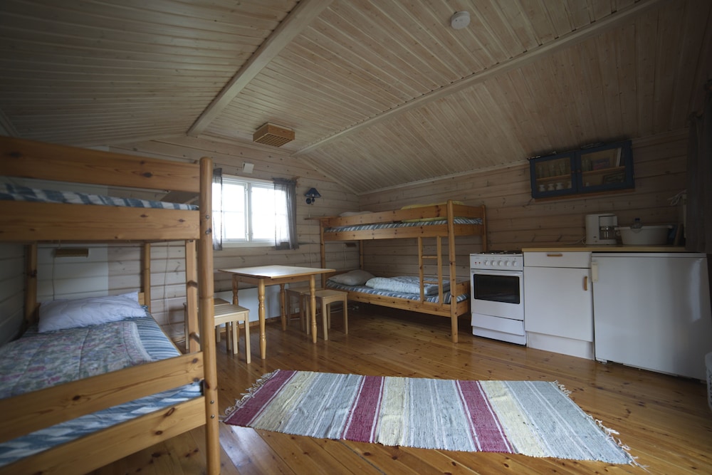 Cabin, Shared Bathroom (7) photo 2